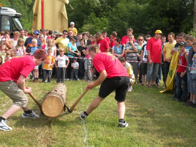 Regijske kmečke igre - Slomškova Ponikva 2009 - foto