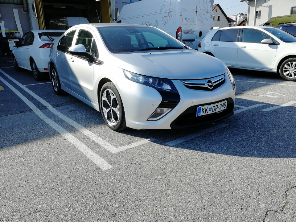 Opel Ampera - foto povečava