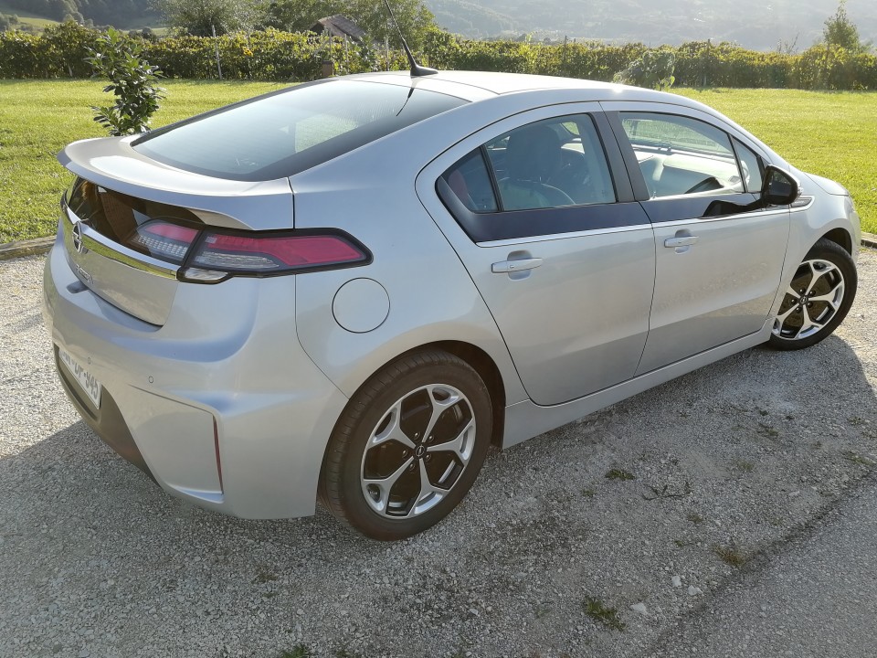 Opel Ampera - foto povečava
