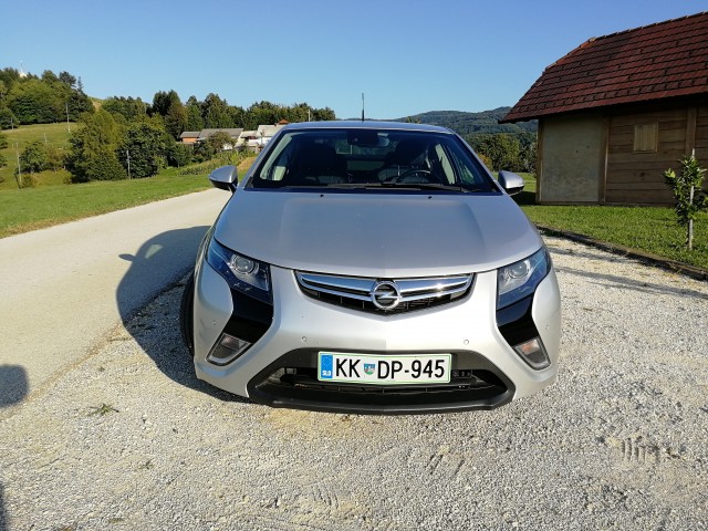 Opel Ampera - foto
