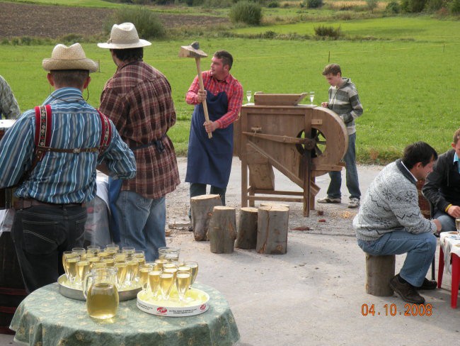 Šranganje Petra in Matevž - 4.10.2008 - foto povečava