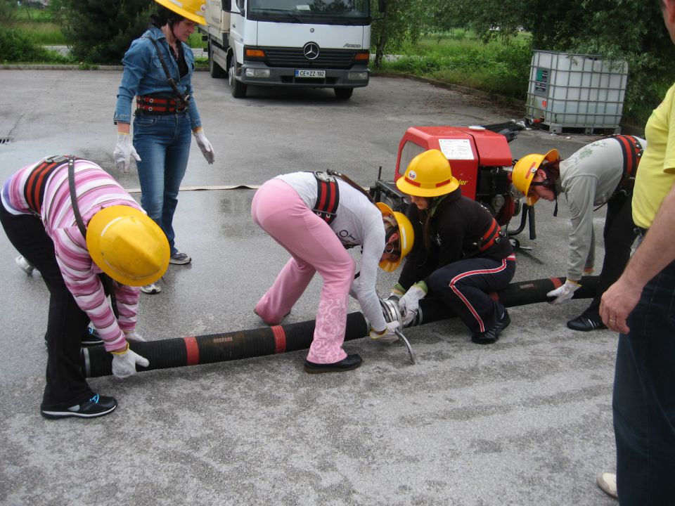 članice A vaje 2010 - foto povečava