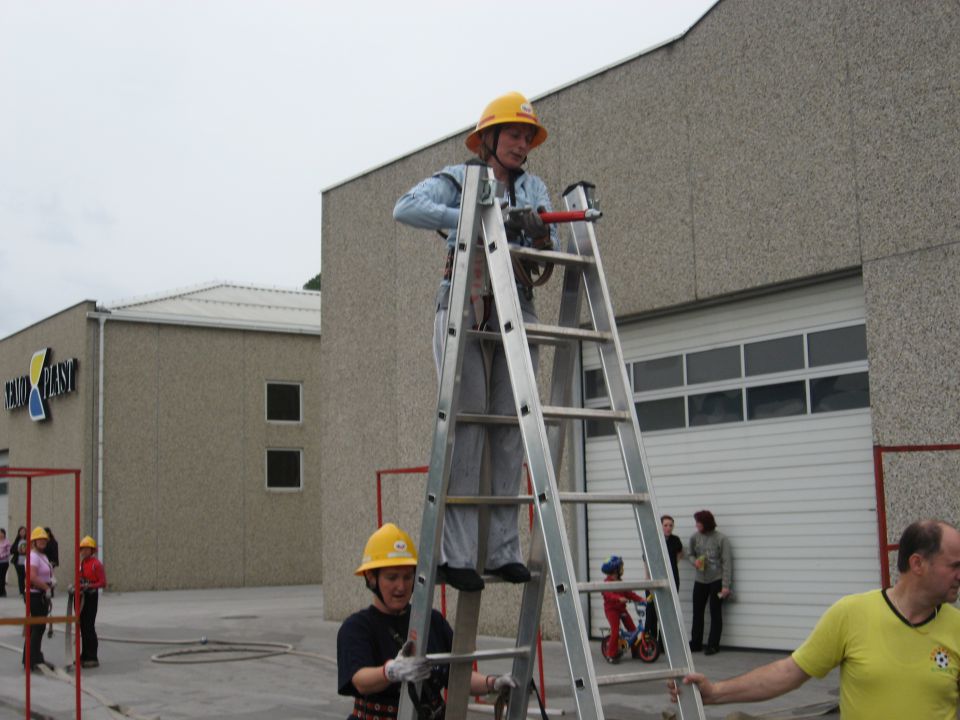 članice B vaje 2010 - foto povečava