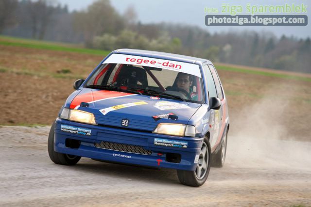 EMARK Racing Peugeot 106 Rallye - foto