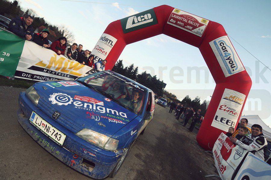 Peugeot 106 utrinki z dirk - foto povečava