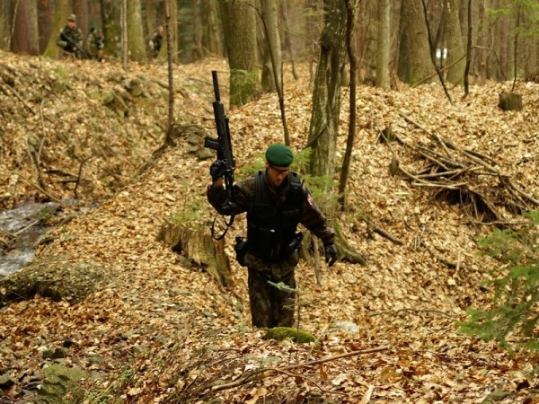 01.04.2007 - Spopad s SWAT - tokrat v MB - foto povečava