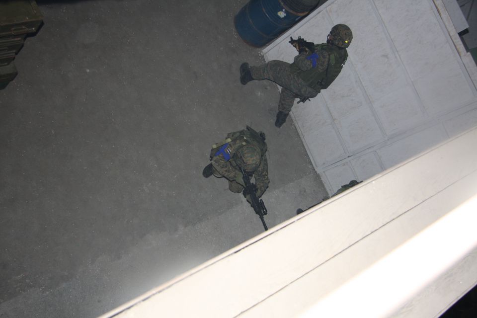 Airsoft arena budimpešta 20/21.11.10 part II - foto povečava