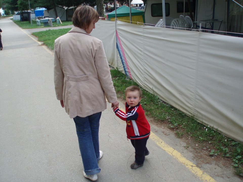 Rudi 20. - 22. mesec - foto povečava