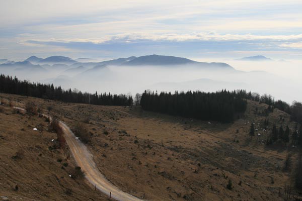 Posavsko hribovlje: Čemšeniška planina i Kum