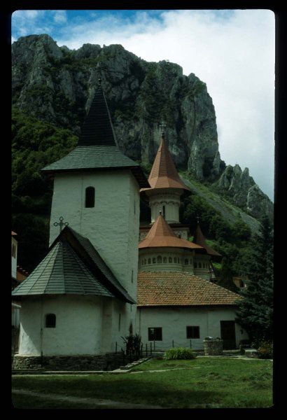 Gory Trascaul - klasztor Râmeţ