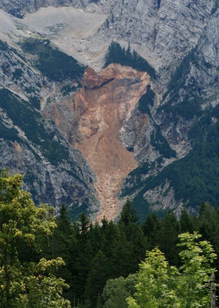 Do niedawna najwyzszy wodospad Slowenii - Čedca po obrywie