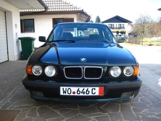 BMW E34 520i executive - foto povečava