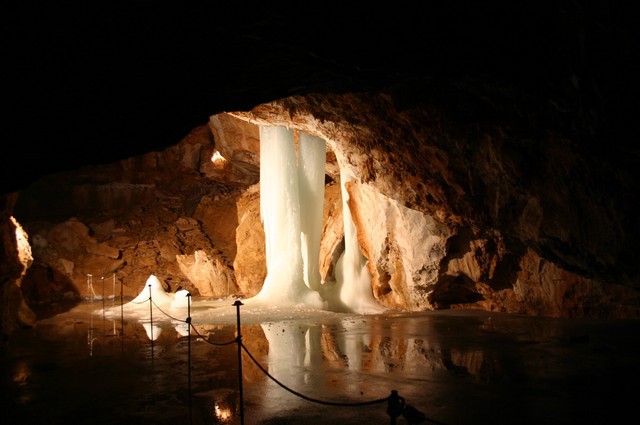 Ice cave - foto