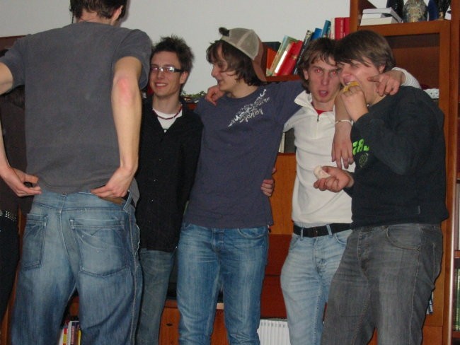 Žurka pri Ani , Tržič (25.4.2008) - foto povečava