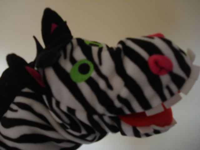 Ročna lutka Zebra, cena 4 eur