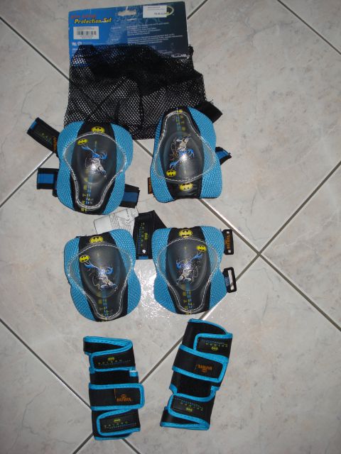 Ščitniki Batman za kolena, komolce in dlani, NOVI št. XS, cena 15 eur
