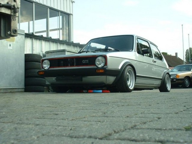 VW Golf mk1 - foto