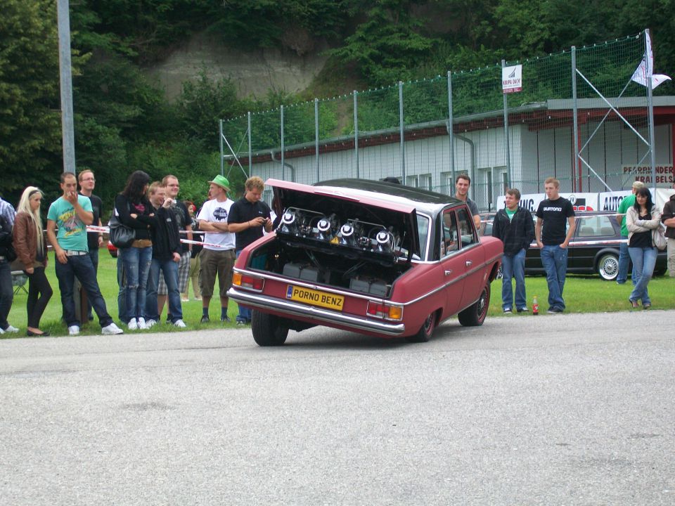 Low Car Scene 2011 - foto povečava