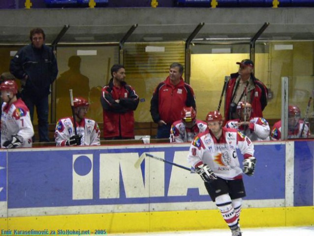 KHL Medveščak : HK Acroni Jesenice  4:6 (2:2, - foto