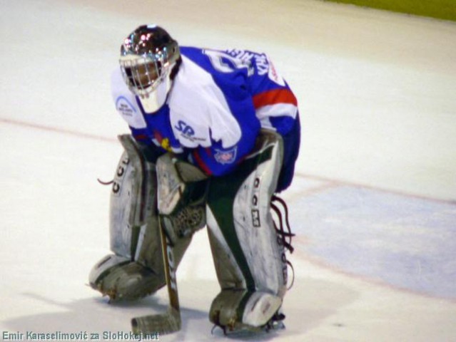 KHL Zagreb : HK Triglav  3:14 (1:4,1:6,1:4) - - foto