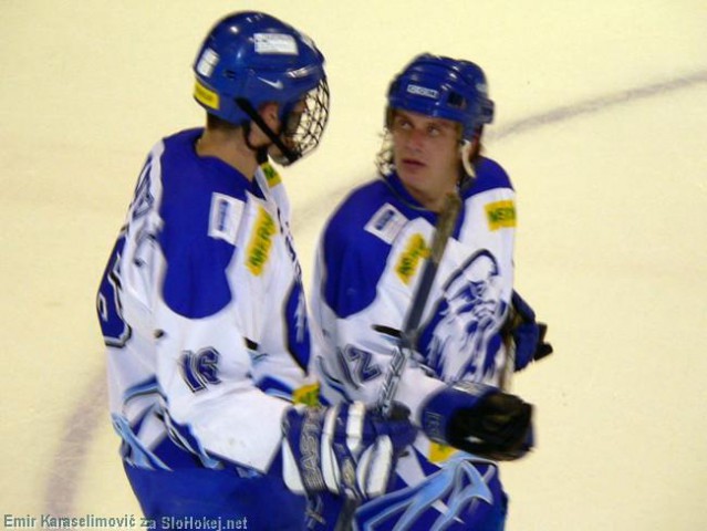 KHL Zagreb : HK Triglav  3:14 (1:4,1:6,1:4) - - foto