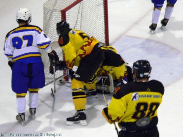 ŠD Alfa : KHL Mladost  3:2 (1:1,2:1,0:0) - 25 - foto