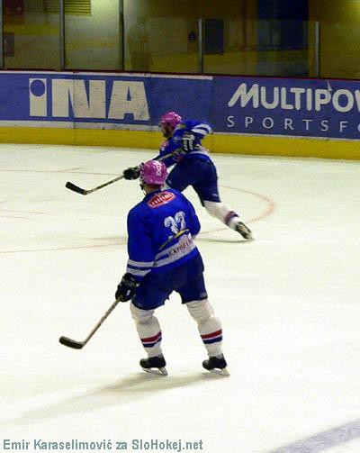 KHL Medveščak : Alba Volan FeVita  0:9 (0:4,0 - foto