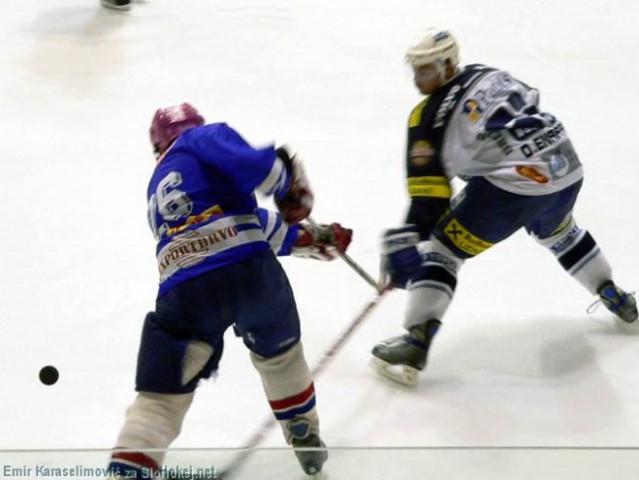 KHL Medveščak : Alba Volan FeVita  0:9 (0:4,0 - foto