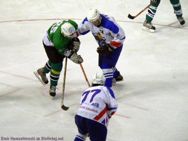 HS Olimpija : KHL Zagreb  4:7 (2:2,0:2,2:3) - - foto povečava