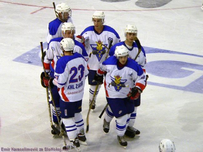 HS Olimpija : KHL Zagreb  4:7 (2:2,0:2,2:3) - - foto povečava