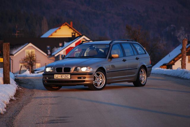 E46 320dT - foto