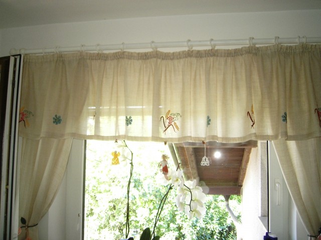 Vezena zavesa-vsa ročno zašita