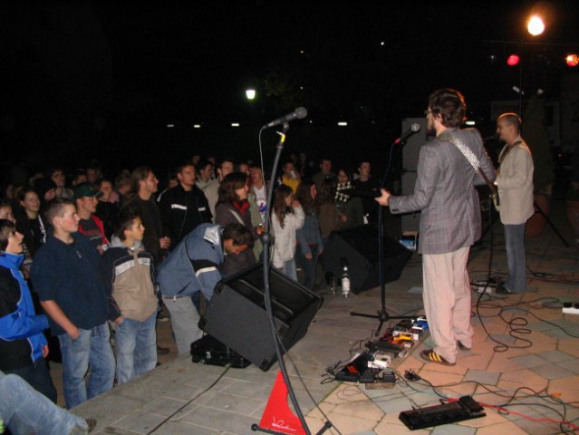 Na ploščadi, Šmarje pri Jelšah, 22. 10. 2005 - foto