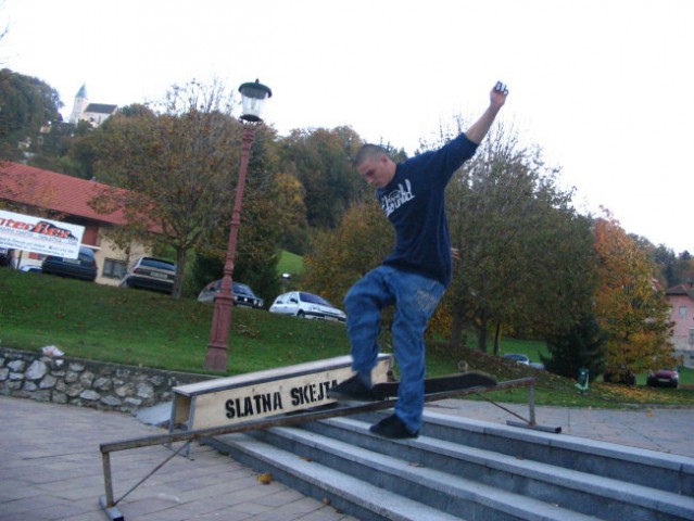 Na ploščadi, Šmarje pri Jelšah, 22. 10. 2005 - foto