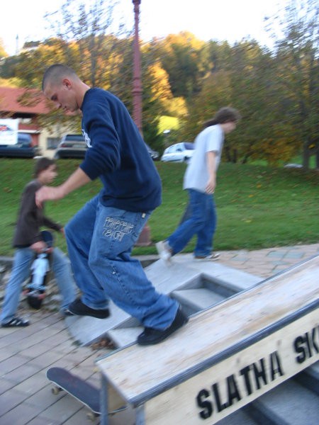Na ploščadi, Šmarje pri Jelšah, 22. 10. 2005 - foto