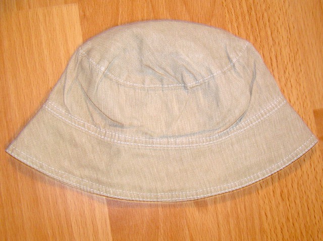 Poleten klobuček 47 cm 1€
