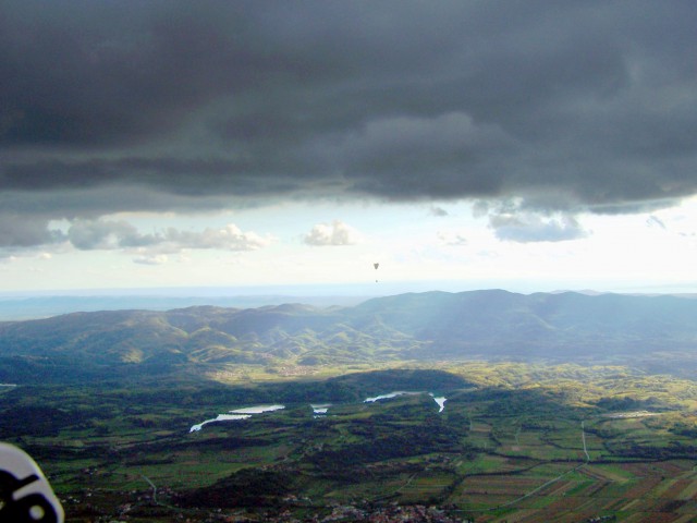 Tak pogled na Črne hribe pa se je v oktobru lani ponudil našemu Andreju