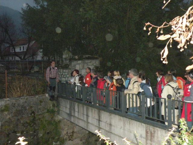 Ob mraku smo se razšli na mostu nad Nikavo. Nasvidenje prihodnjič.