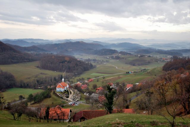 Mehkoba prelepe pokrajine pod nami