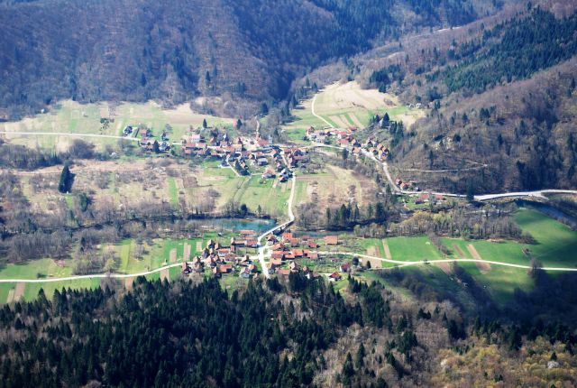 Pogled na slovenski in hvraški del Kužlja