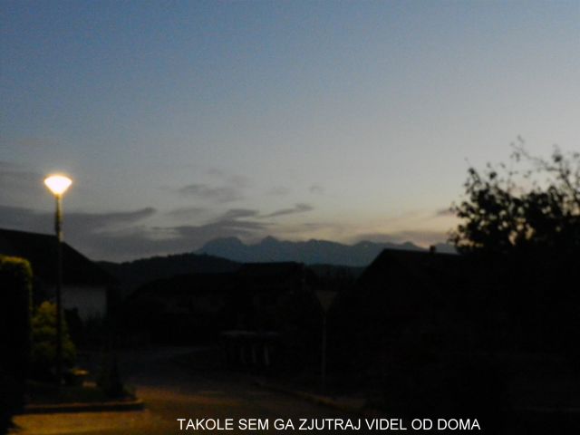 Vesnin in MIranov jutranji pogled od doma proti vrhu Grintovca