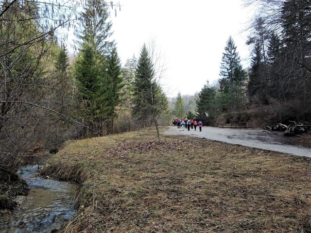 Pot dveh slapov 12.3.2016 - foto