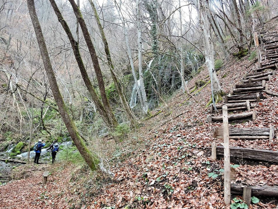 Pot dveh slapov 12.3.2016 - foto povečava