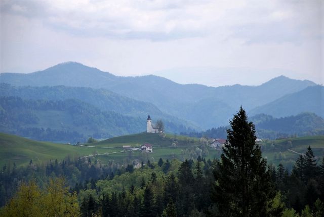 Lavrovec-Goli vrh 23.4.2016 - foto