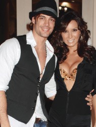 Con William Levy y bebe - foto