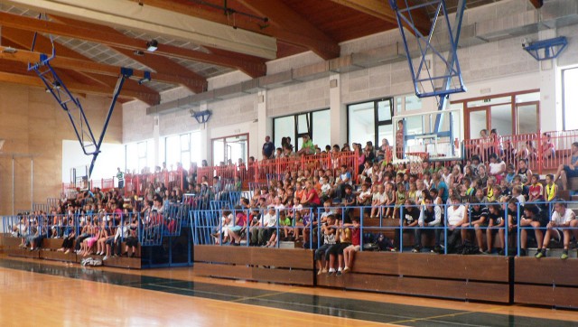 2009-09 košarkarji pri učencih OŠ Hruševec Še - foto