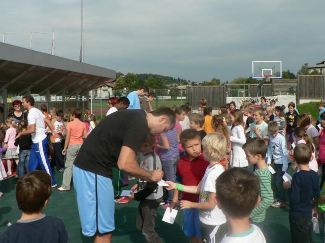 2010-09 košarkarji pri učencih OŠ - foto