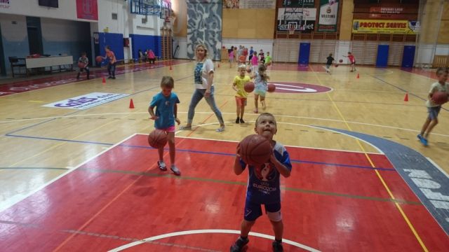 2016-09 predstavitev šole košarke  - foto
