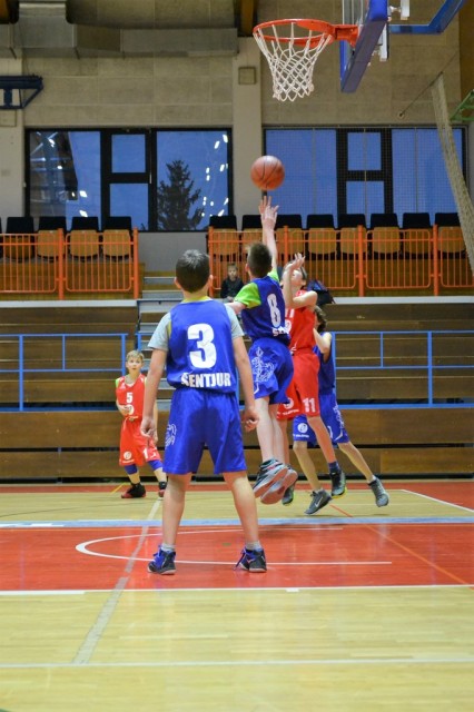 2016-12-15 zaključek ml. sel. in šol košarke - foto