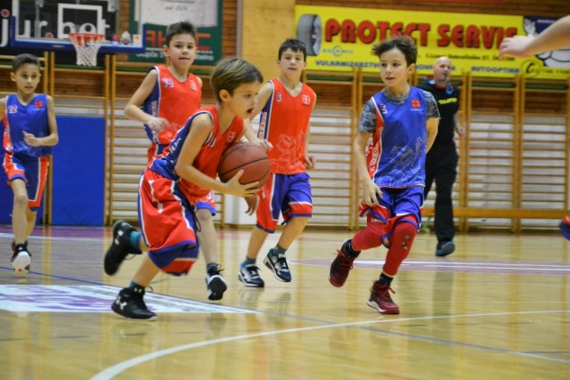 2016-12-15 zaključek ml. sel. in šol košarke - foto